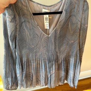 Aritzia Wilfred Daydreamer Shirt - size small Brand new